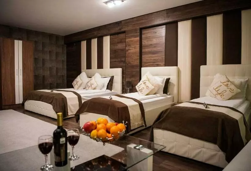 Hotelli Acktion Deluxe