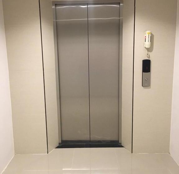 בית מלון כפרי City 2 Lampang