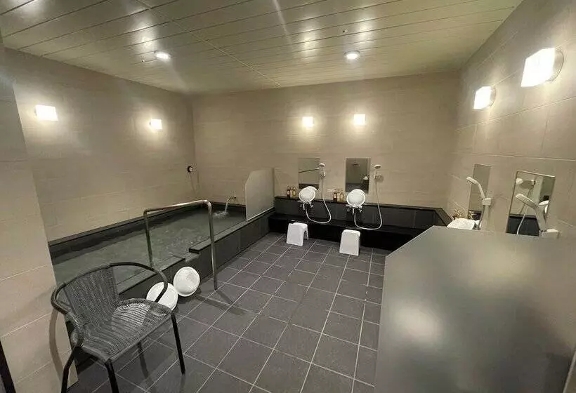Hotelli Crystal Plaza