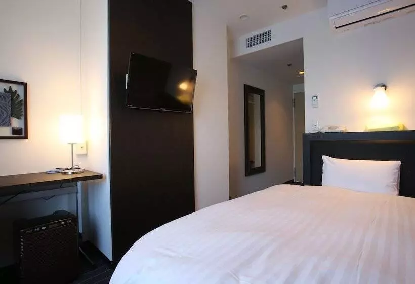 Hotelli Crystal Plaza
