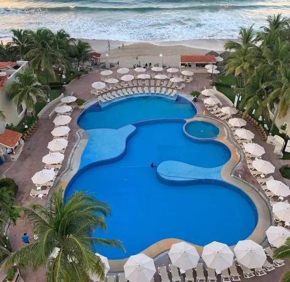 Hotelli Enna Inn Ixtapa Habitación Vista Al Mar
