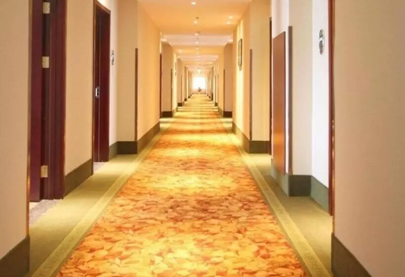 Hotelli Greentree Inn Beijing Daxing District Yufa Town New Airport Express