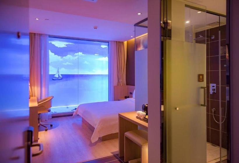 Iu Hotel Yining Shanghai City