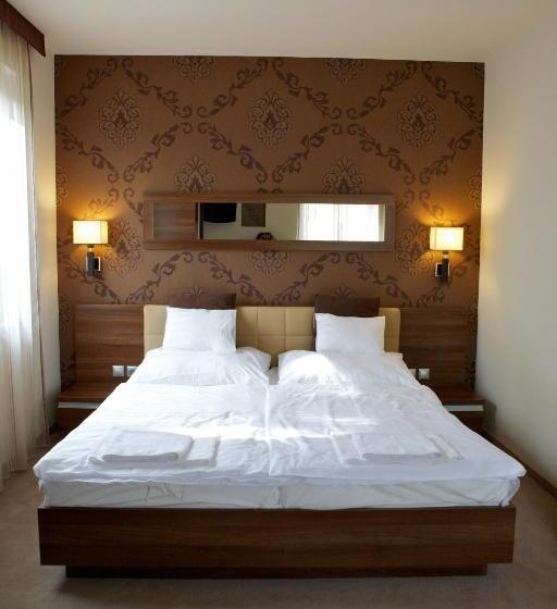 پانسیون Airport Wellness Panzio