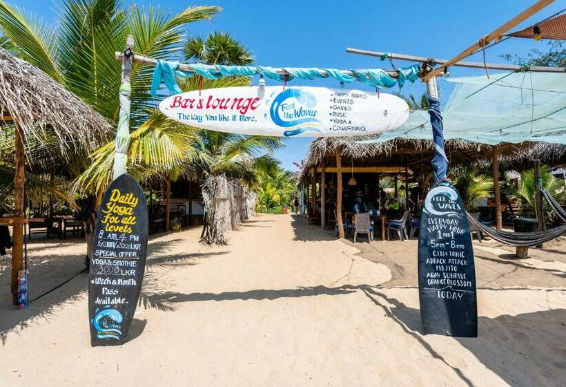 Пансион Feel The Waves