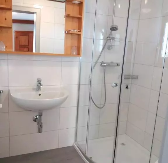 Majatalo Gästeheim Pötscher