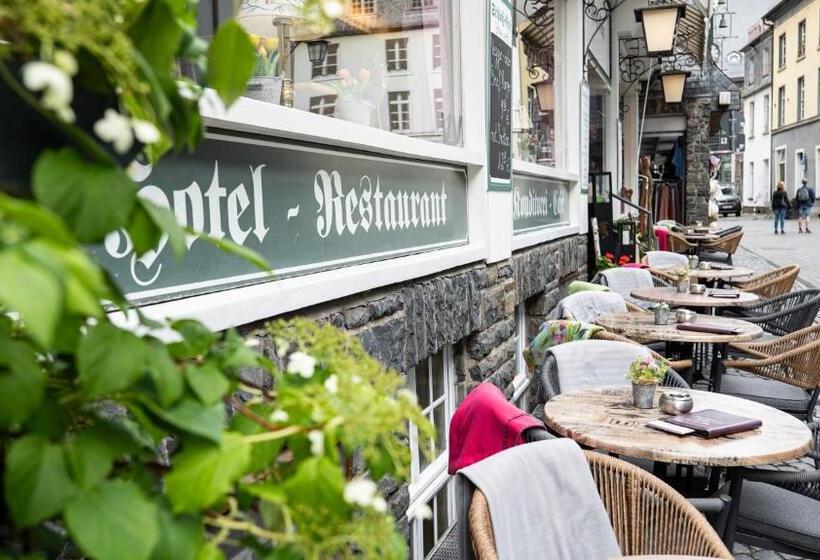 ペンション Royal