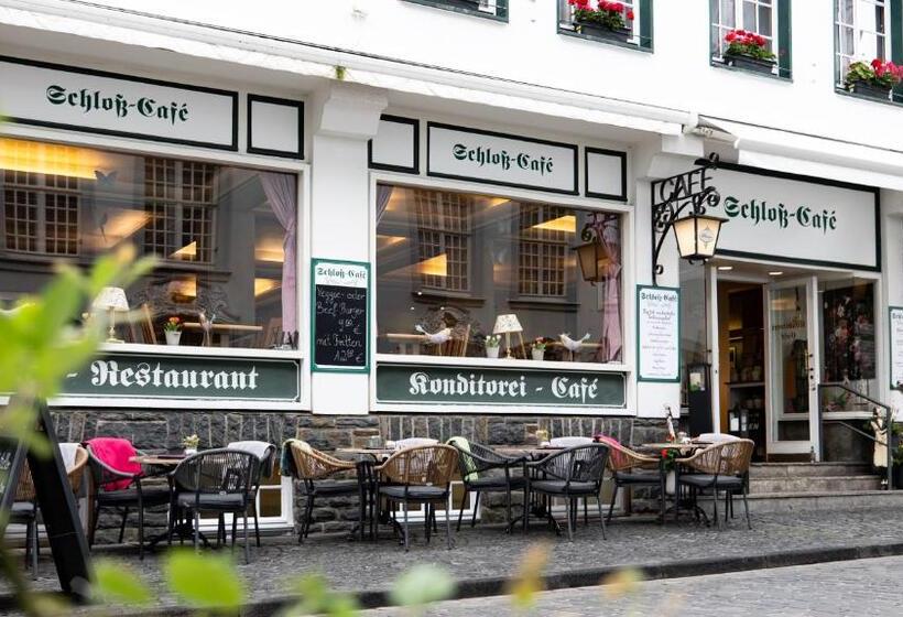 ペンション Royal