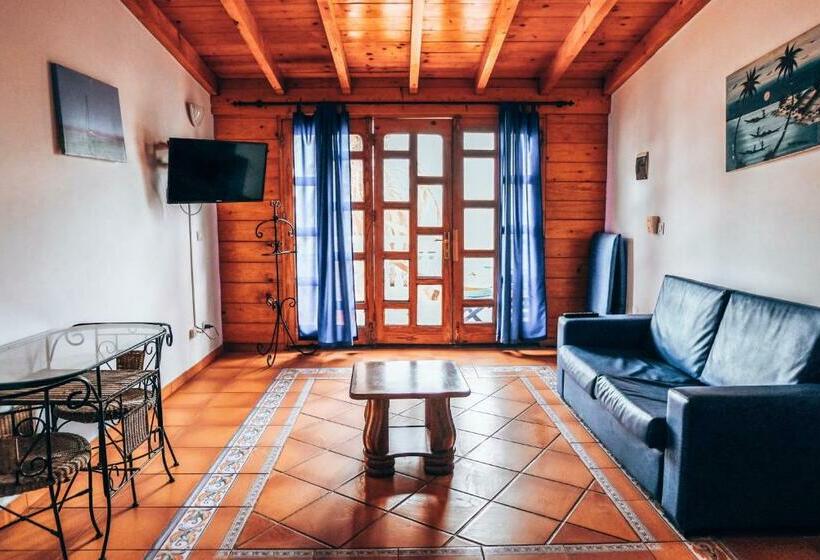 استراحتگاه Sal Beach Club