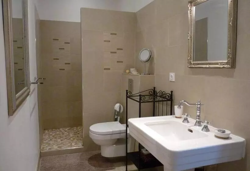 Aamiaismajoitus (B&B) Chambres D Hôtes Côté Parc Côté Jardin Avec Parking Privé Gratuit