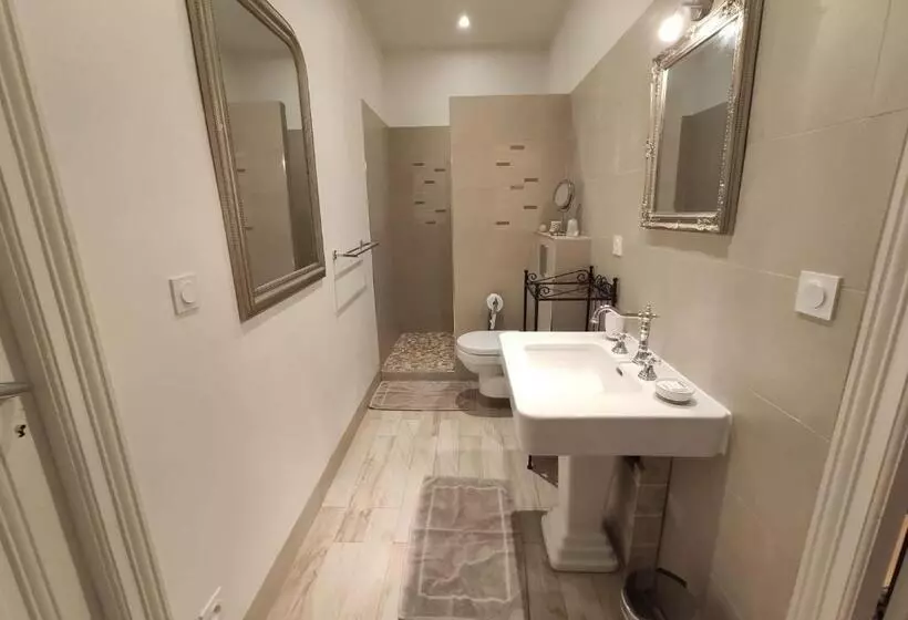 Aamiaismajoitus (B&B) Chambres D Hôtes Côté Parc Côté Jardin Avec Parking Privé Gratuit