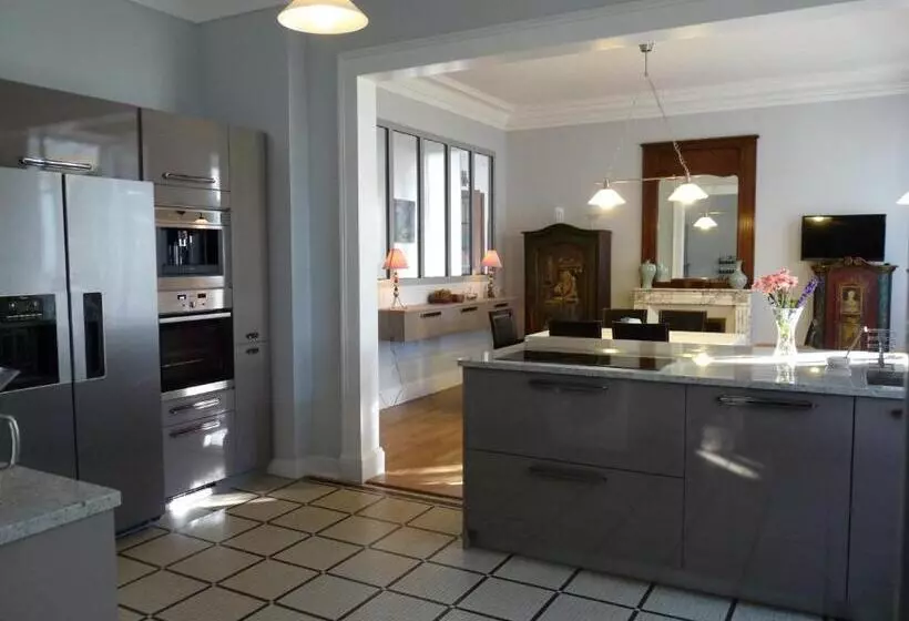 Aamiaismajoitus (B&B) Chambres D Hôtes Côté Parc Côté Jardin Avec Parking Privé Gratuit