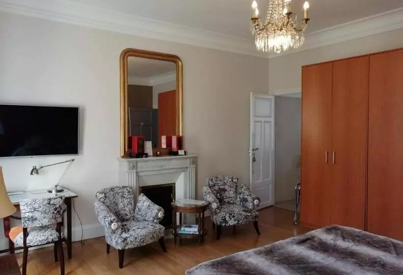 Aamiaismajoitus (B&B) Chambres D Hôtes Côté Parc Côté Jardin Avec Parking Privé Gratuit