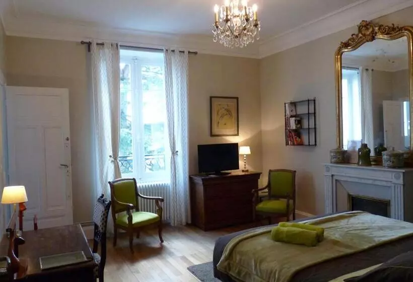 Aamiaismajoitus (B&B) Chambres D Hôtes Côté Parc Côté Jardin Avec Parking Privé Gratuit