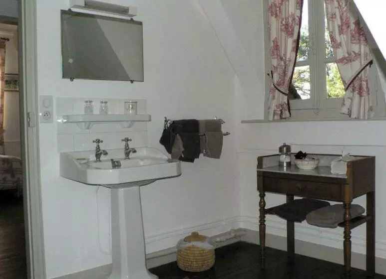 Aamiaismajoitus (B&B) Chambres D'hôtes Les Charmettes