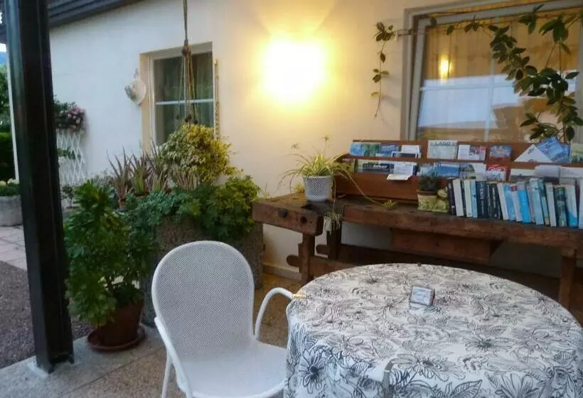 ベッドアンドブレックファースト Garnì Ischia