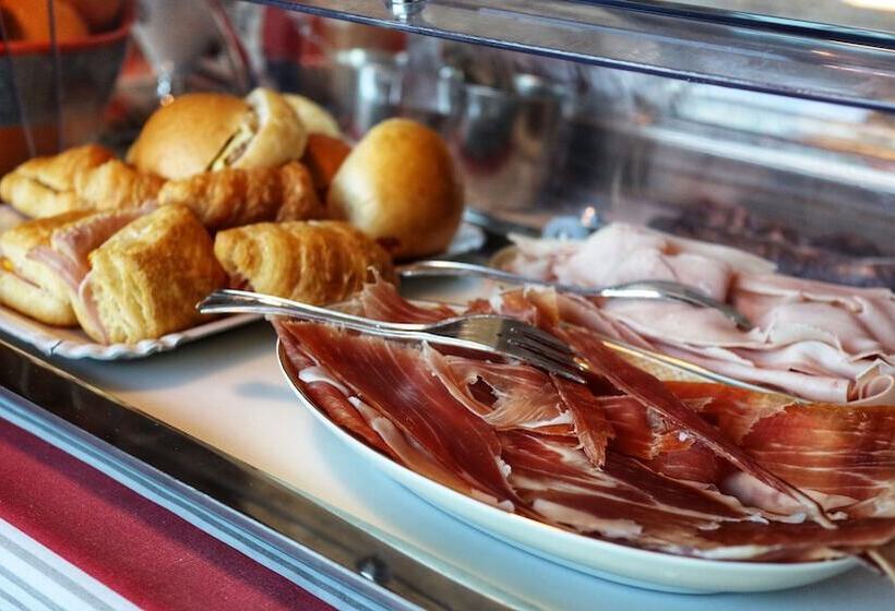 تختخواب و صبحانه Villa Clara