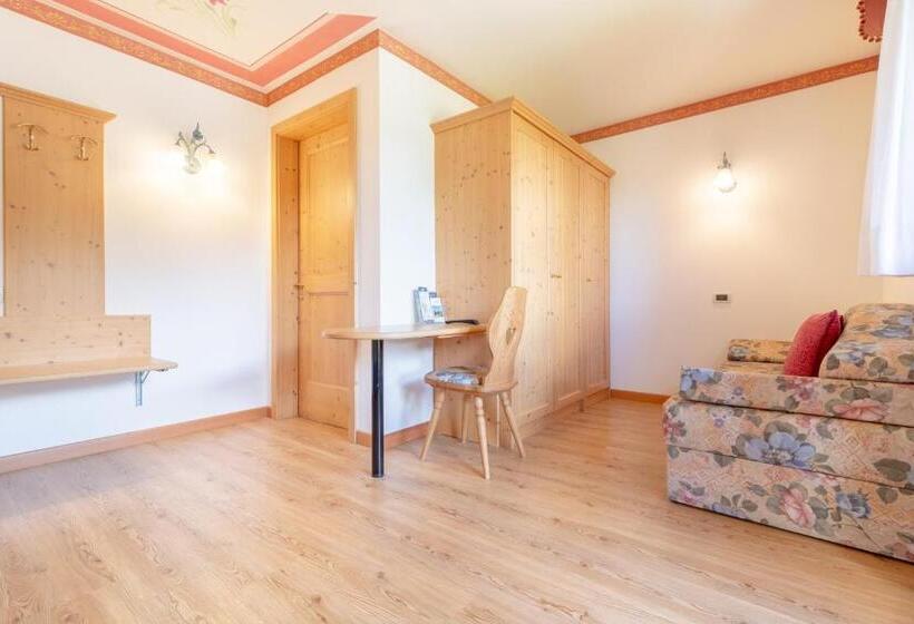 בית מלון כפרי Garni La Stua