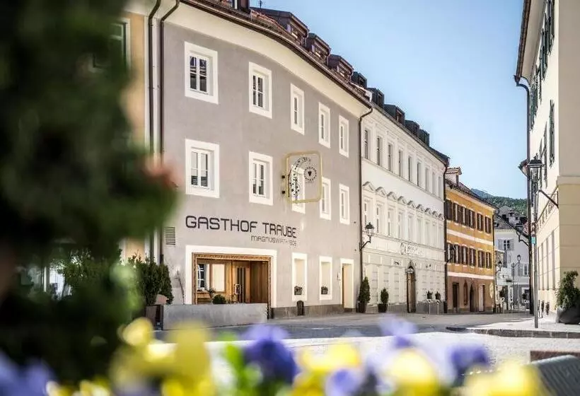 ホテル Gasthof Traube