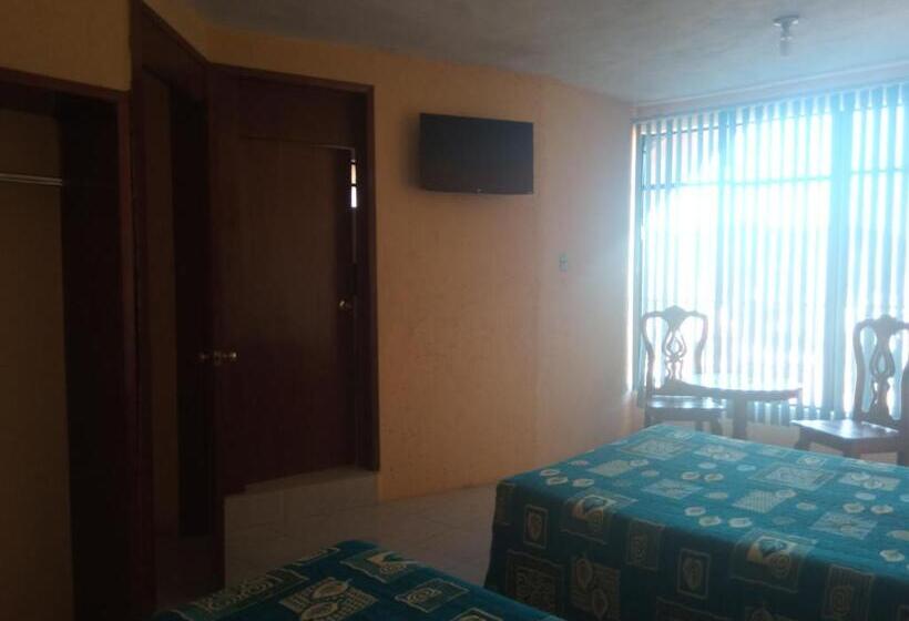 Otel Lienzo Charro 1