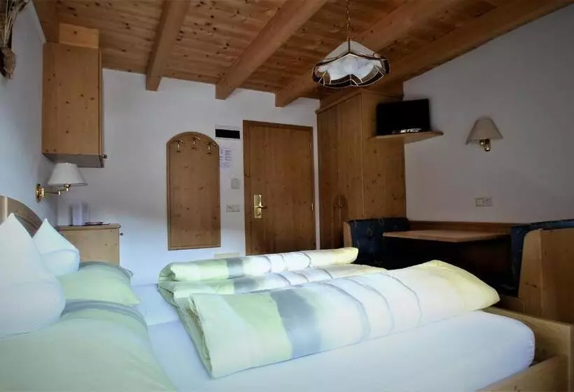 Hotelli Pension Mirandola