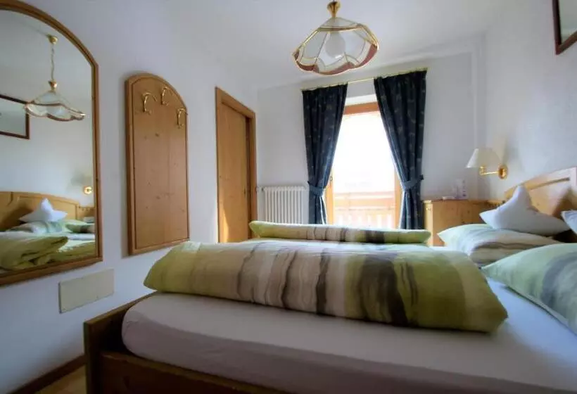 Hotelli Pension Mirandola