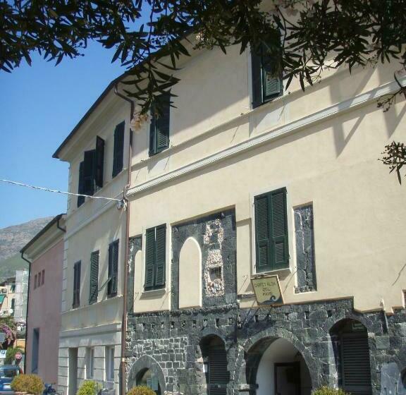 Ospitalia Del Mare Hostel