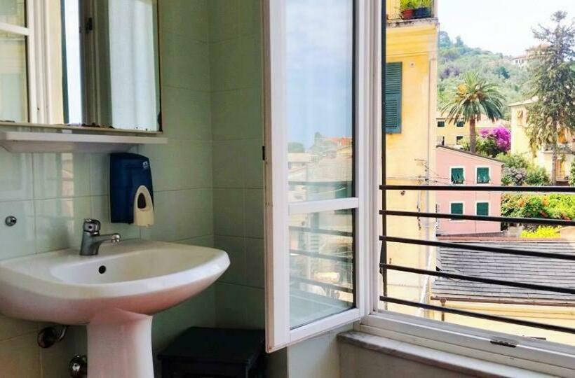 Ospitalia Del Mare Hostel