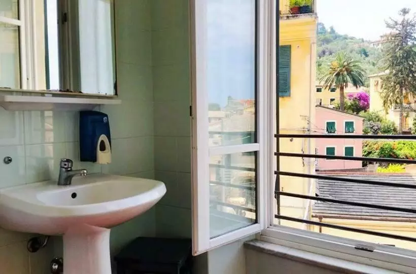 Ospitalia Del Mare Hostel