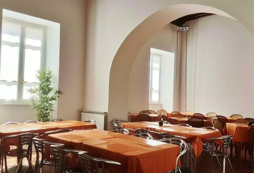 Ospitalia Del Mare Hostel