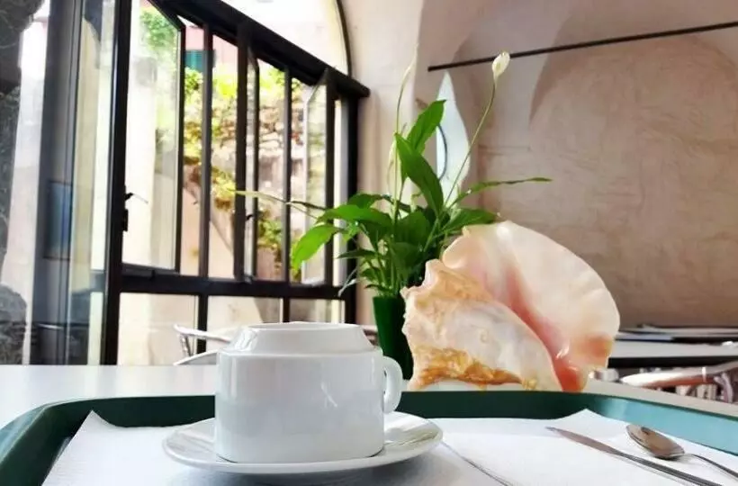 Ospitalia Del Mare Hostel