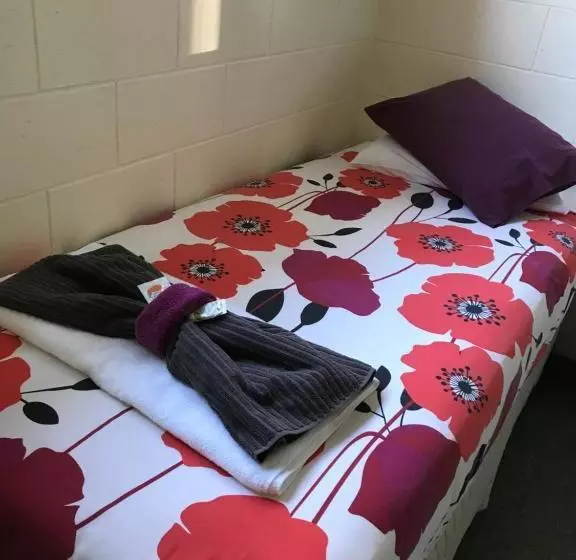 Picton House B&b And Motel