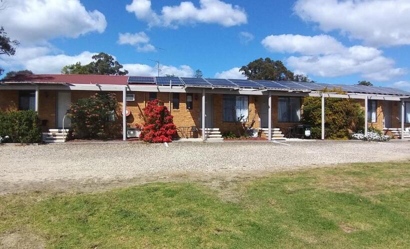Taree Country Motel
