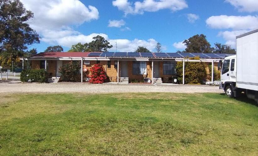Taree Country Motel