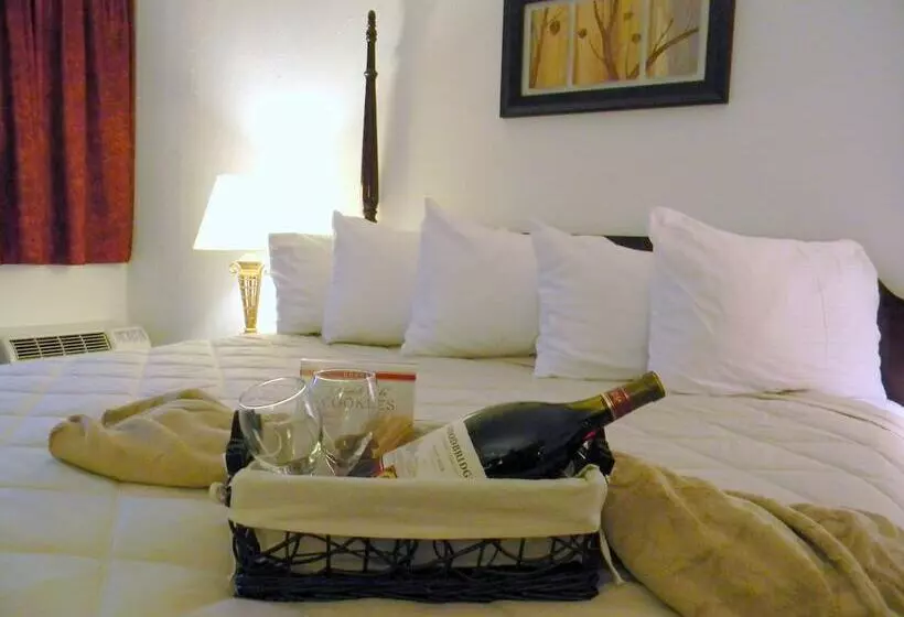 Garden Hotel And Conference Center