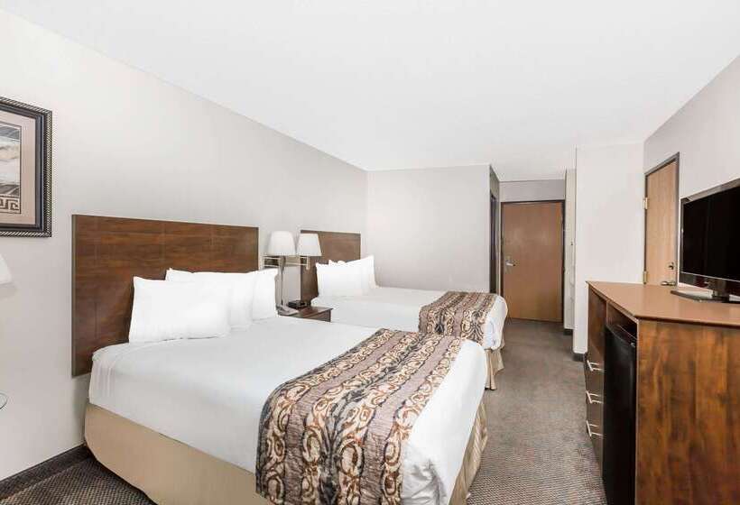 Отель Baymont By Wyndham Lemars