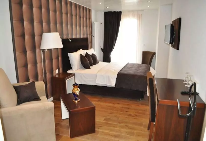 Отель De Savoie