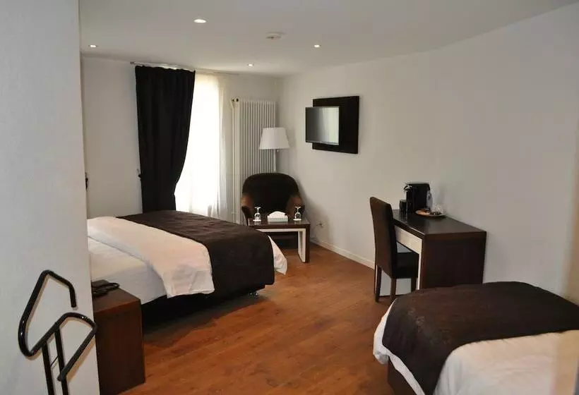 Отель De Savoie