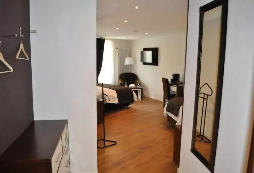 Отель De Savoie