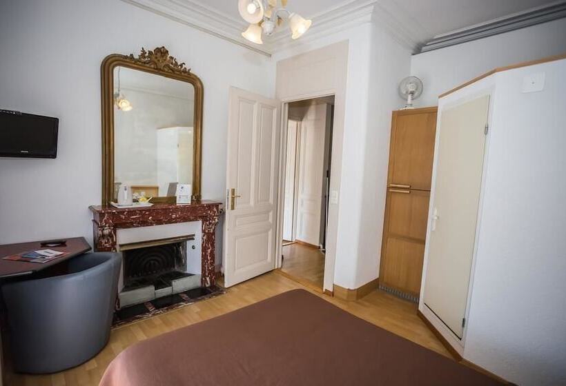 هتل Des Tourelles