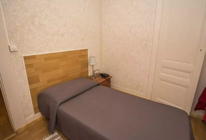 Отель Des Tourelles