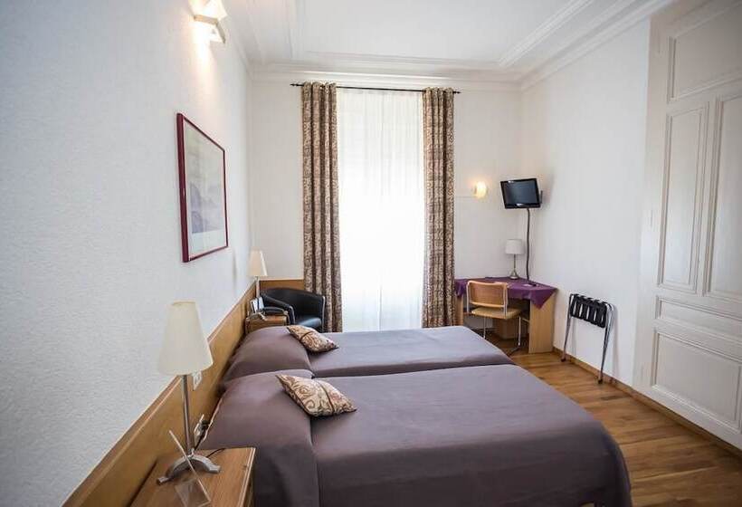 هتل Des Tourelles