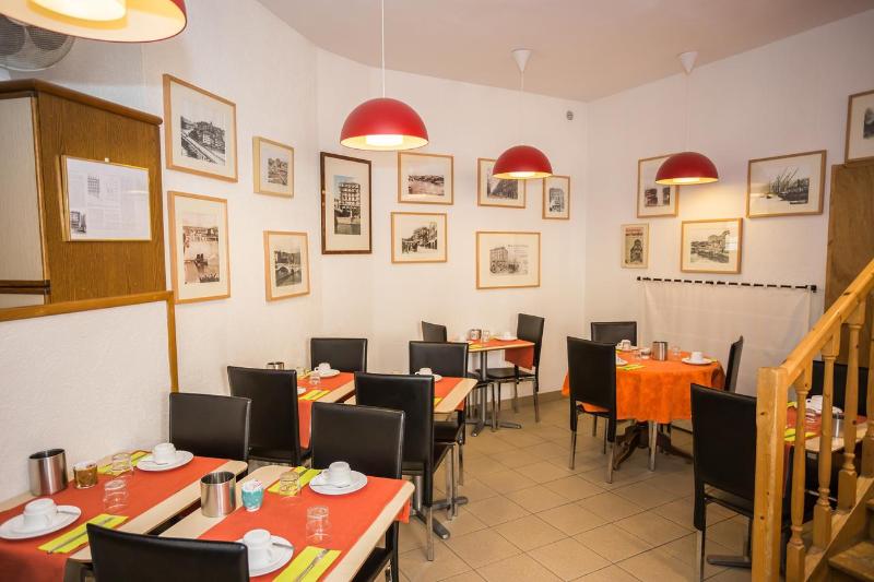 هتل Des Tourelles