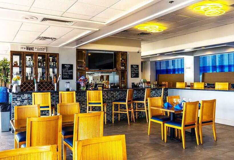 בית מלון כפרי Doubletree By Hilton Corpus Christi Beachfront