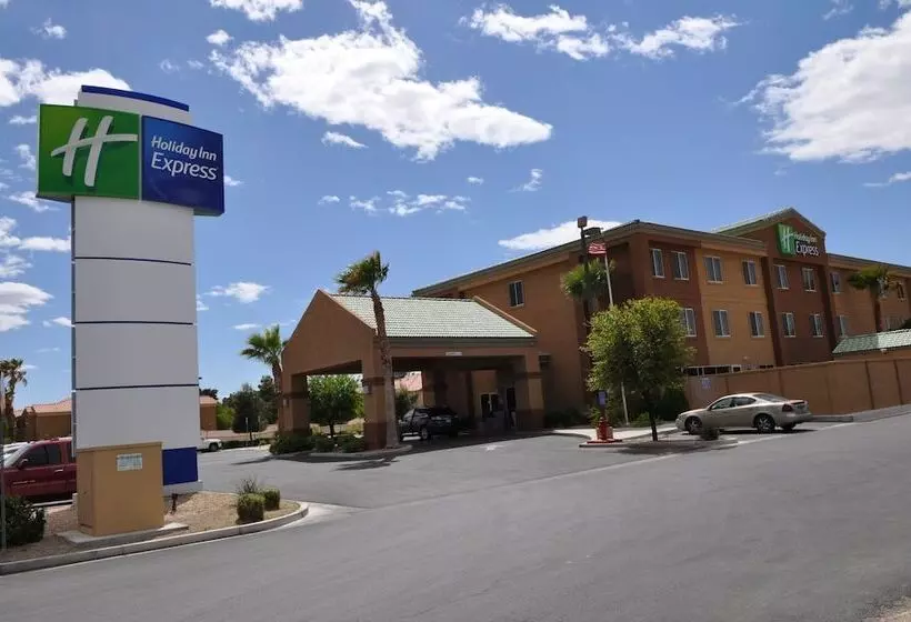 ホテル Holiday Inn Express Las Vegas Nellis, An Ihg
