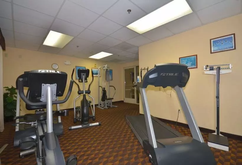 ホテル Holiday Inn Express Las Vegas Nellis, An Ihg