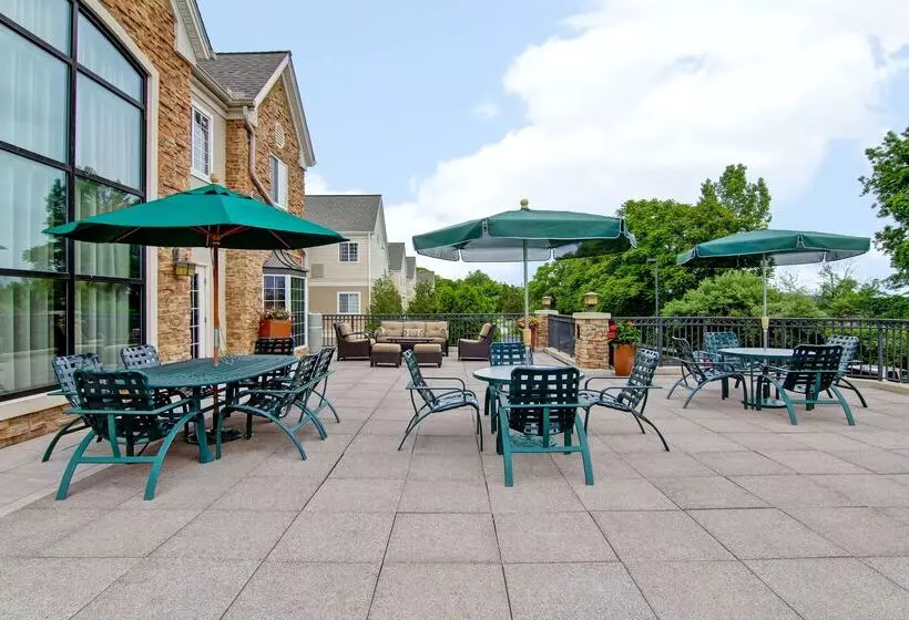 هتل Homewood Suites By Hilton Stratford