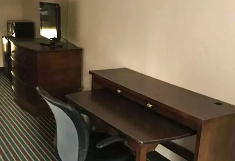 Magnuson Hotel Marietta