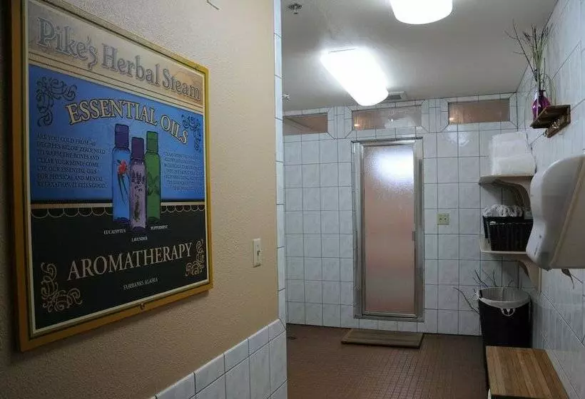 酒店 Pike S Waterfront Lodge