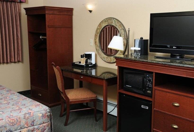 Otel Pike S Waterfront Lodge